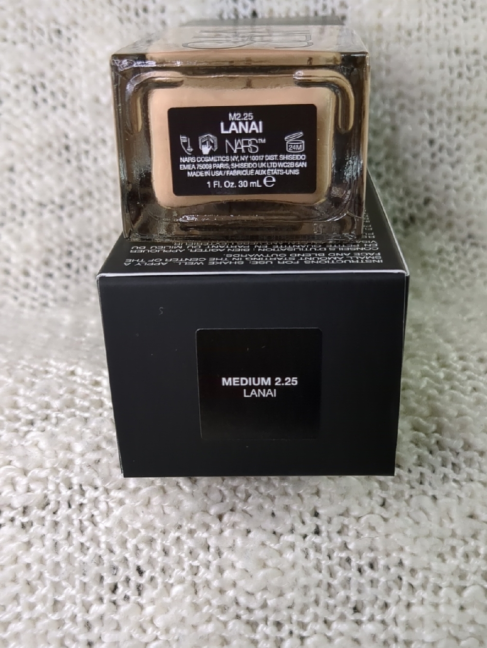 NARS Natural Matte Longwear Foundation in LANAI M2.25, 30ml/1.0fl oz - Picture 4 of 11